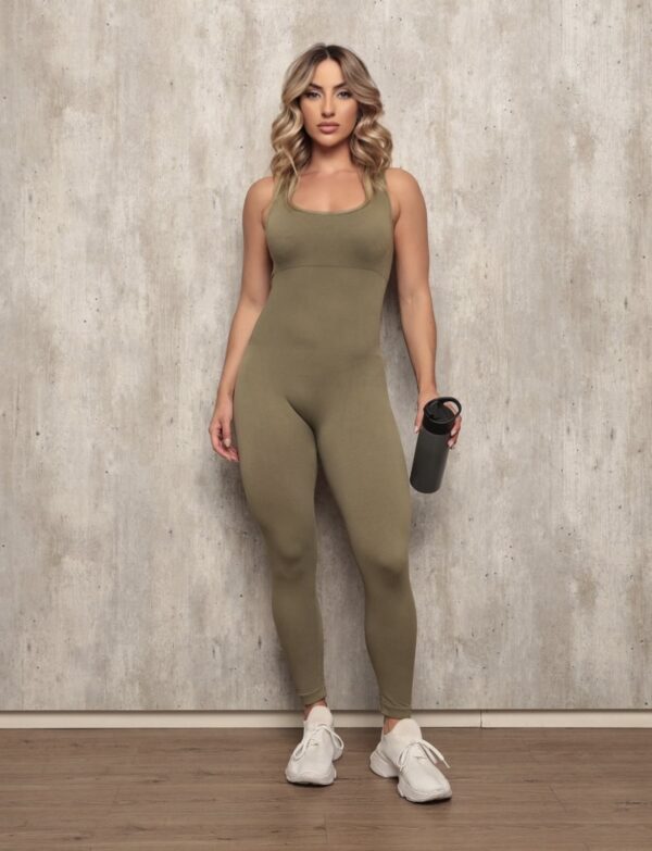 Mujer con un catsuit queen Mujer con un catsuit queen